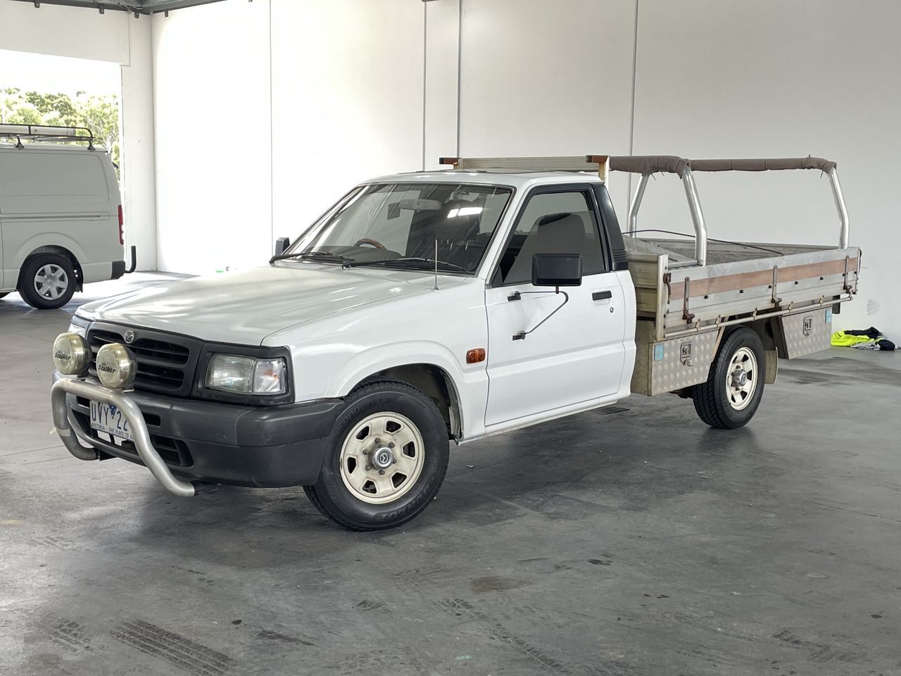 1998 Mazda B2600 Bravo B2600 Manual Cab Chassis