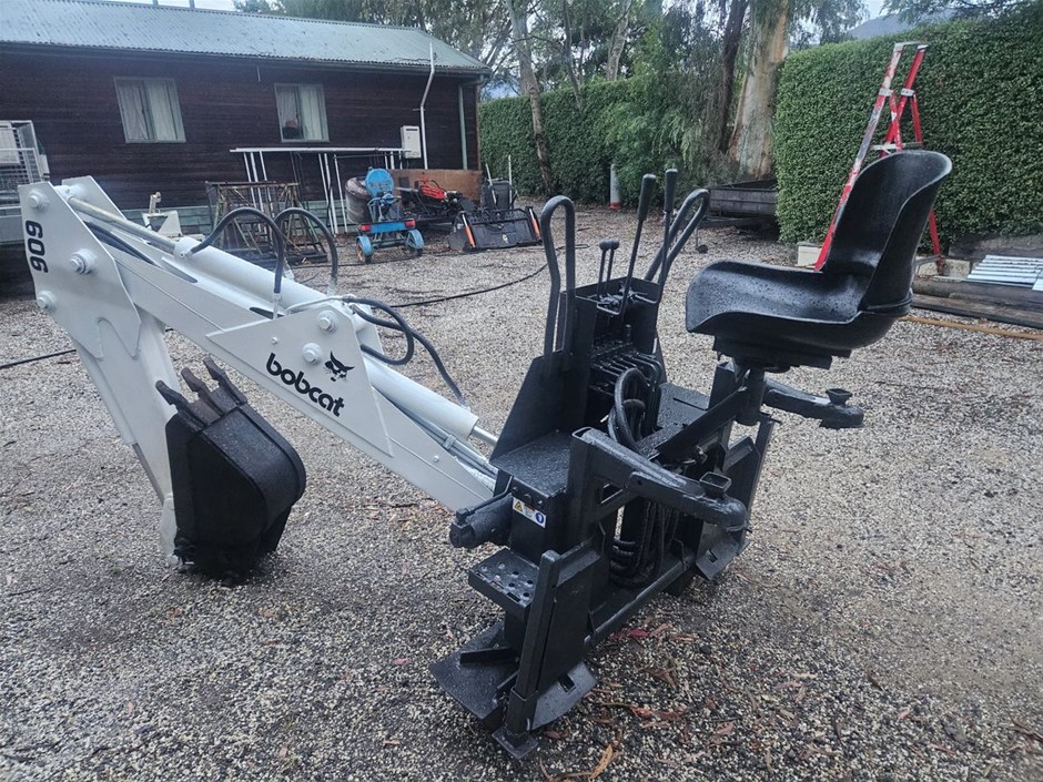 No Reserve Melroe Bobcat 909 Backhoe Attachment