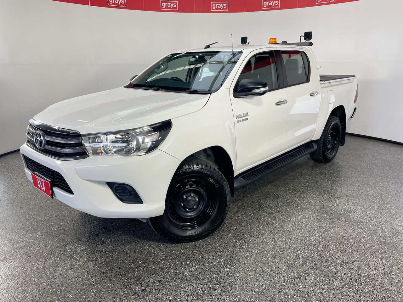 2017 Toyota Hilux 4x4 SR GUN126R Turbo Diesel Automatic Dual Cab Ute ...