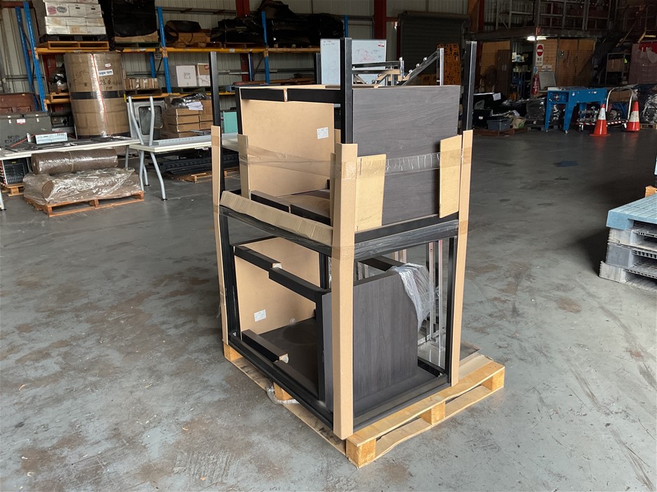 4x small tables 2 large and 3x metal display hangers Auction (0065 ...