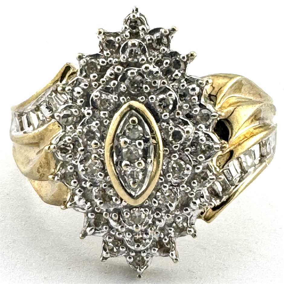 9ct Yellow Gold 0.12ct Diamond Ring main image 0