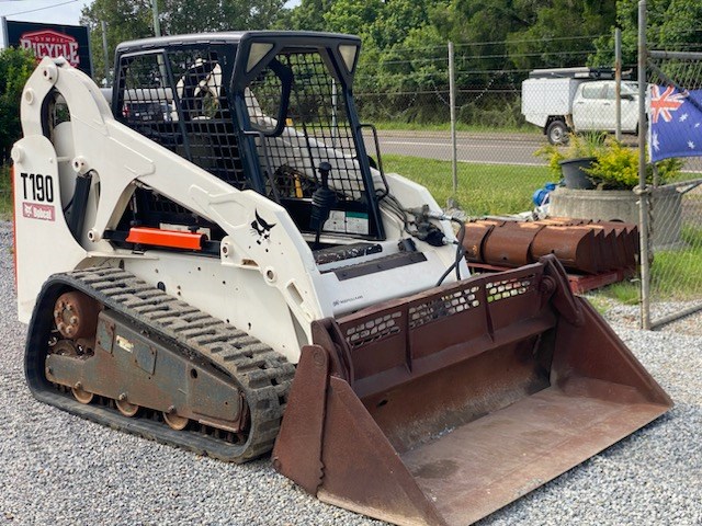 Bobcat T190 Turbo Diesel Skid Steer Loader Track Auction 0001