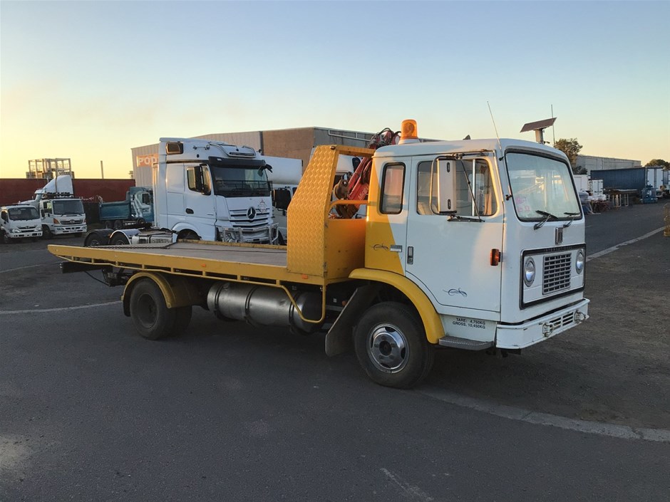 1978 International ACCO Tilt Tray & 1995 Scania Tipper 