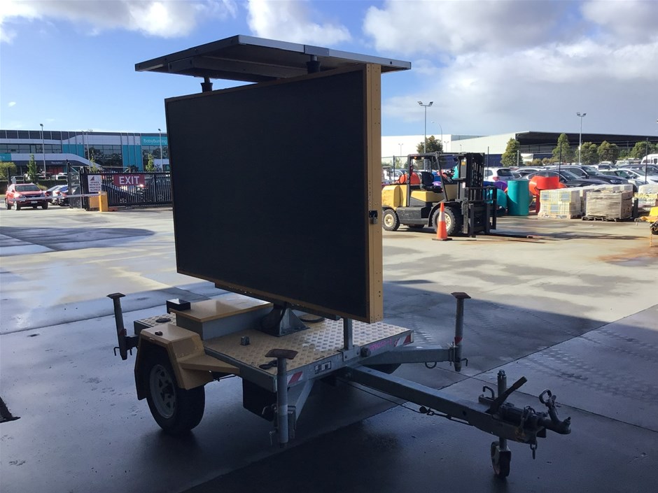 Data Sign, Bartco And Ventech Towable Led Message Boards