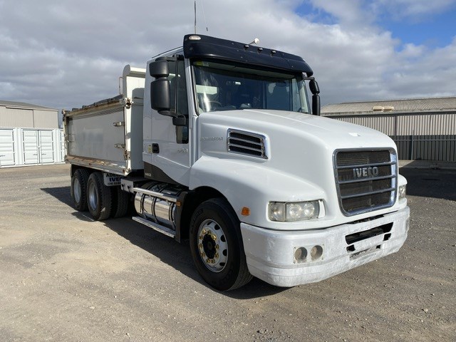 Trucks, Car Carrier & Trailer Sale 