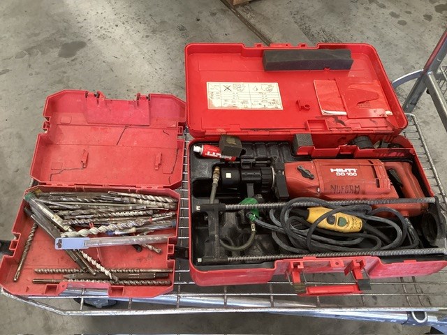 Hilti DD100 Core Drill In Carry Case With Assorted Drill Bits In Carry ...