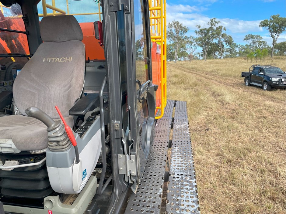 2019 Hitachi ZX690LCH-5A Excavator with Bucket Auction (0002
