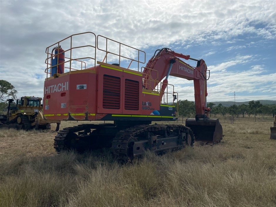 2019 Hitachi ZX690LCH-5A Excavator with Bucket Auction (0002