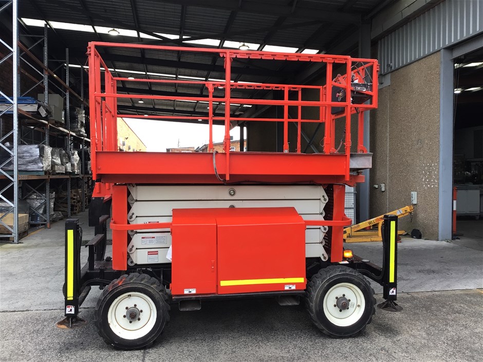 2014 Snorkel S3370RT Rough Terrain Scissor Lift Auction (0001-5056293 ...