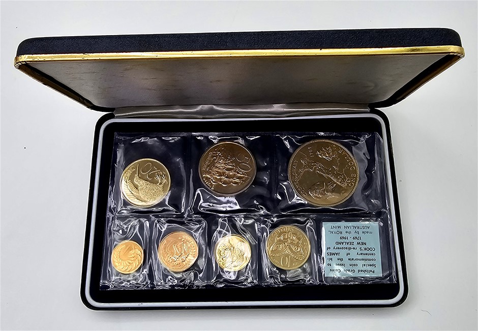 No Reserve Rare International Banknotes & Coins