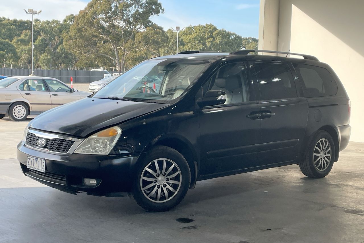 2010 Kia Grand Carnival Platinum VQ At 8 Seats People Mover