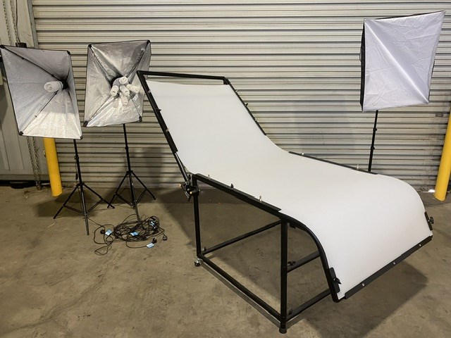 Photography Adjustable Table & Lighting Auction (0001-8018665) | Grays ...