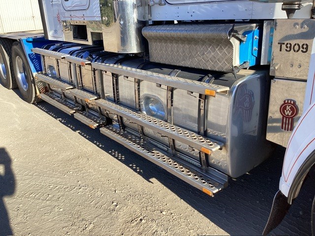 2018 Kenworth T909 6 x 4 Prime Mover Truck (GCM 130T) Auction