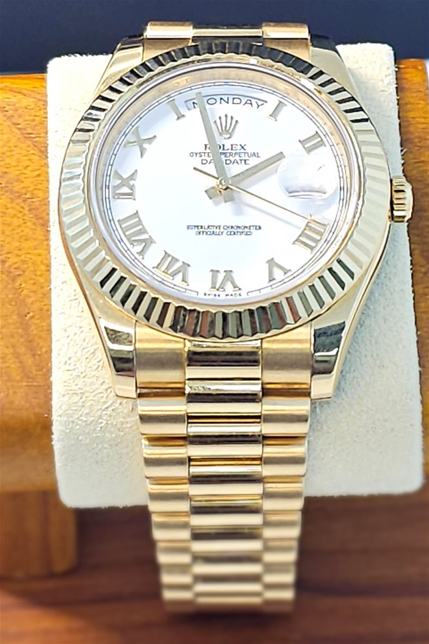 Luxury Brand Watches - Audemar Piguet, Rolex, Breitling