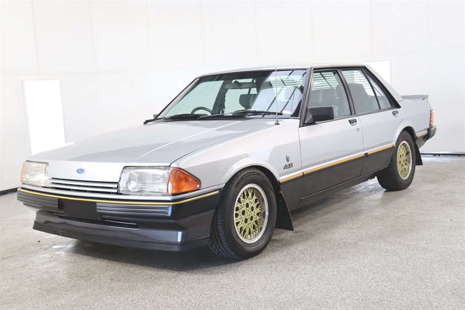 1982 Ford Falcon Fairmont Ghia XE Auto Sedan (WOVR)