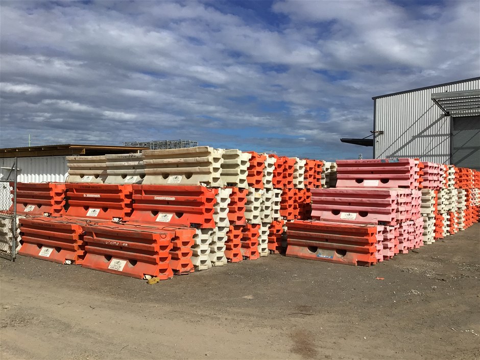 NO RESERVE! Yard Road Maintenance Clearance Auction