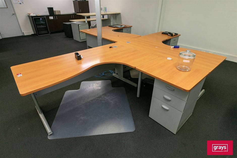 3 Station Office Desk Module Auction (0205-5056472) | Grays Australia
