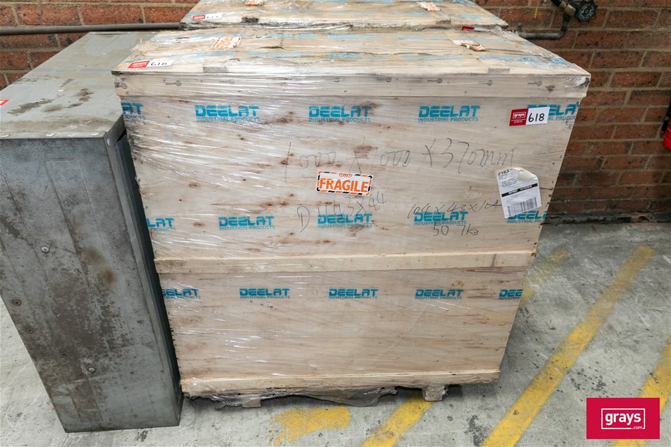 Deelat Unused Extraction Fan in Timber Crate Auction (0618-5056695 ...