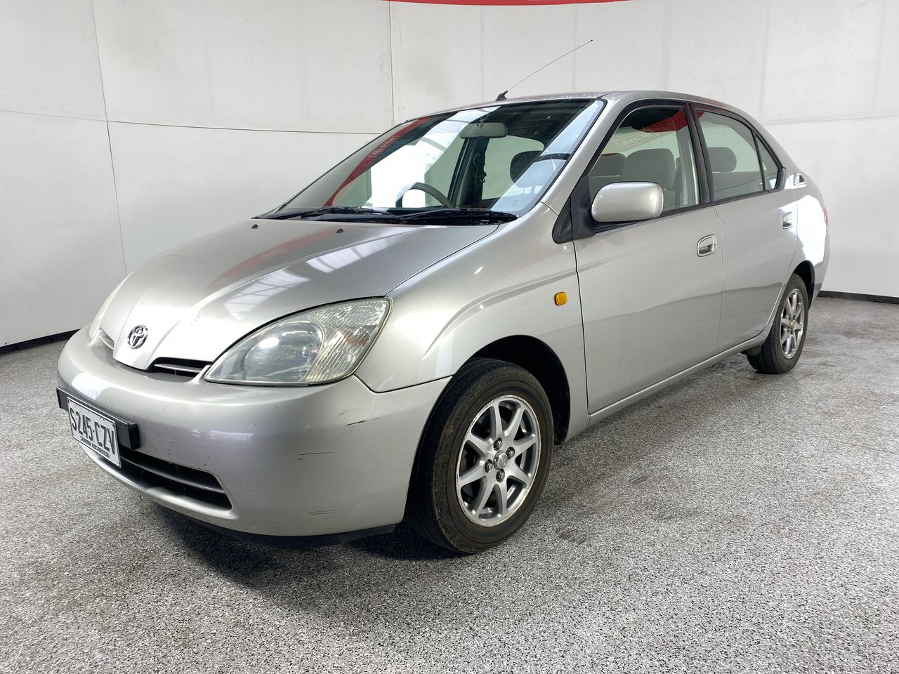 2002 Toyota Prius NHW11R CVT Sedan