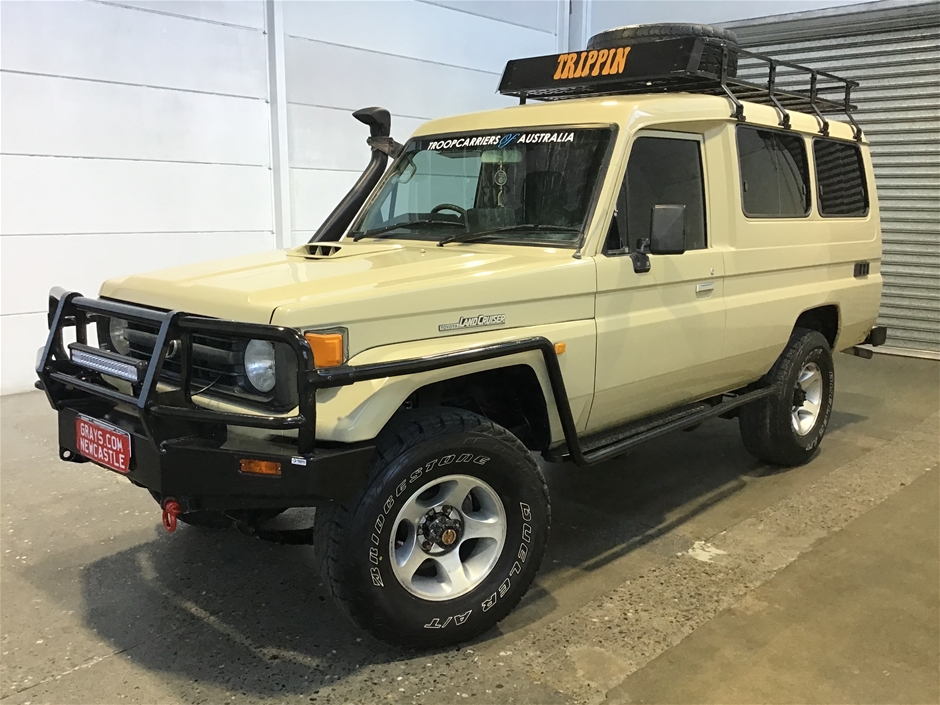 1997 Toyota Landcruiser RV 6 SEAT HZJ75 Manual Wagon Auction (0001 ...