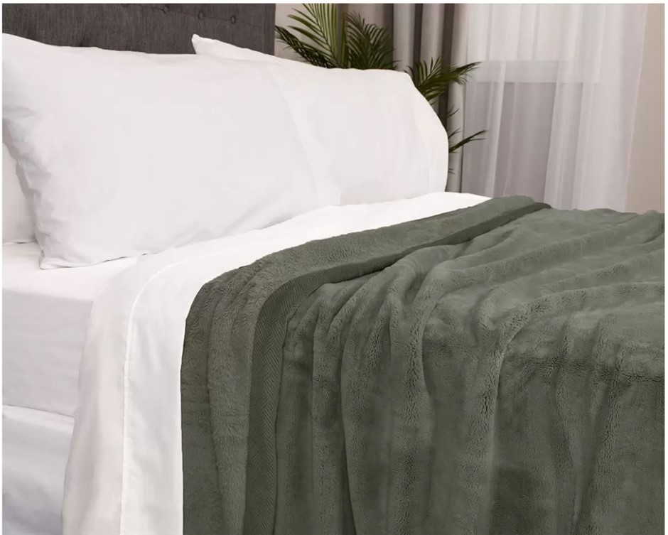 SIGNATURE King Tres Grand Lit Cama, Plush Blanket, Forest Green, 284cm x 23