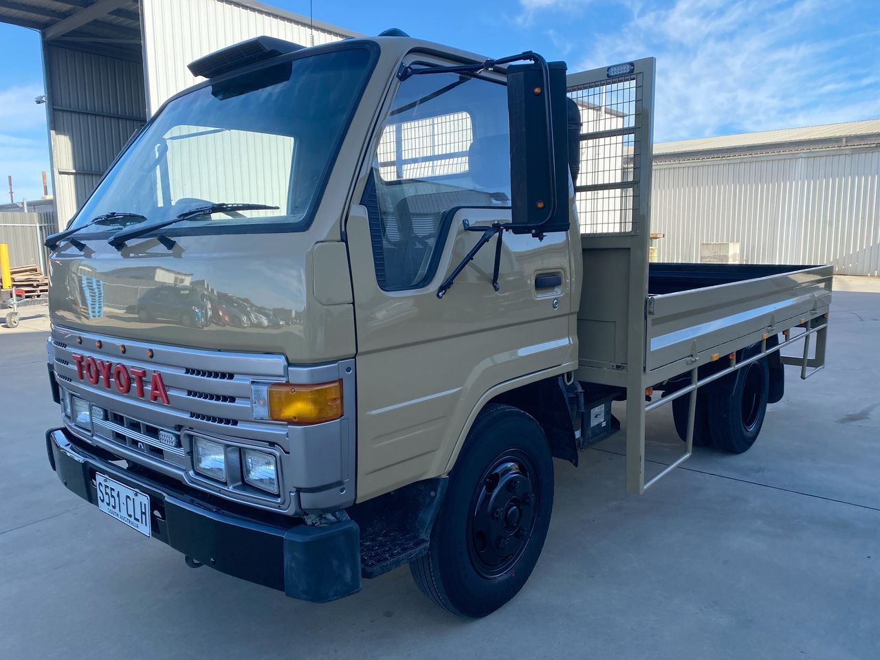 1989 Toyota Dyna Manual Truck Auction (0001-60045583) | Grays Australia