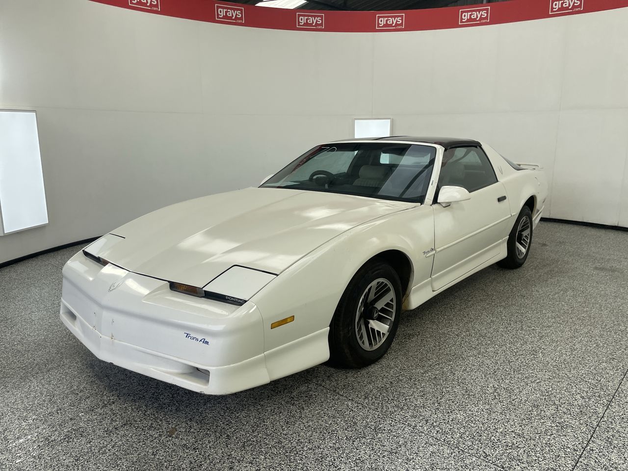 1989 Pontiac Firebird Trans-Am auto coupe (import)