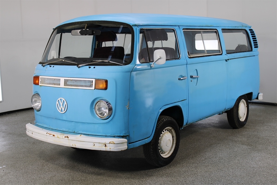 1976 Volkswagen Kombi Transporter Type 2 Automatic Van. 