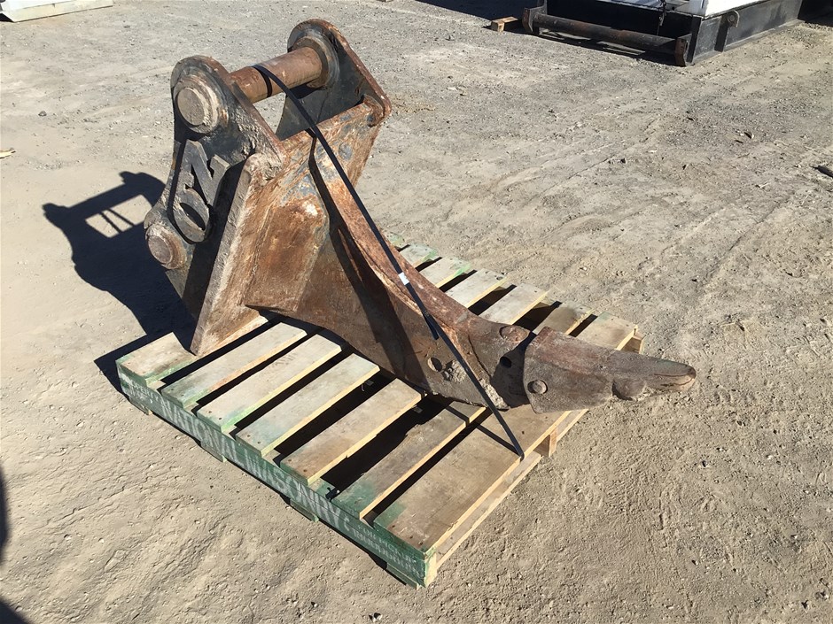 Oz Excavator Buckets Ripper Auction (0027-7051649) | Grays Australia