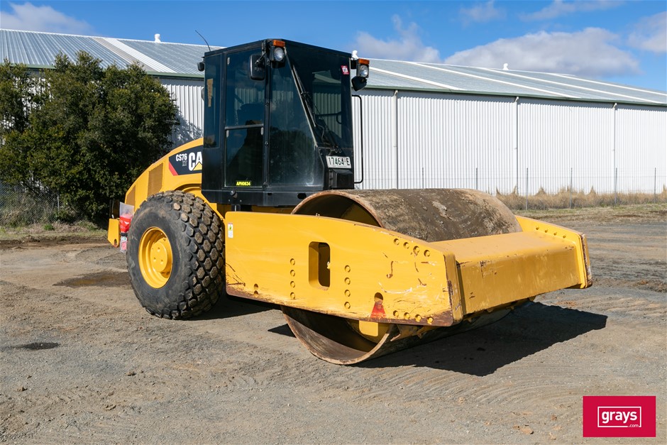 CATERPILLAR CS76 XT Roller Smooth Drum Auction (0034-5057369) | Grays ...
