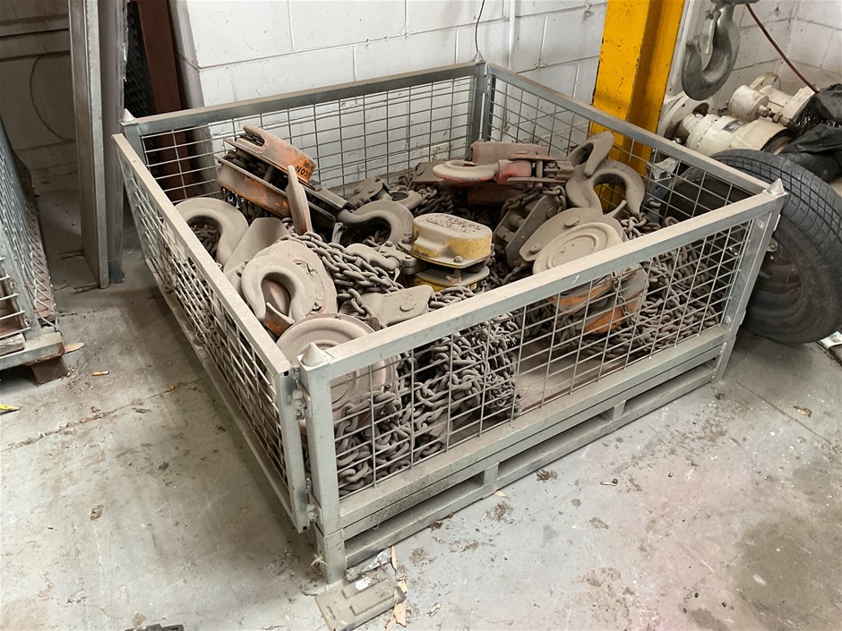 Stillage of Assorted Rigging Equipment and Sundries Auction (0103 ...