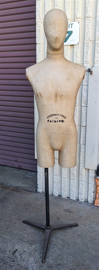 Unreserved Warehouse Clearance Business Closure