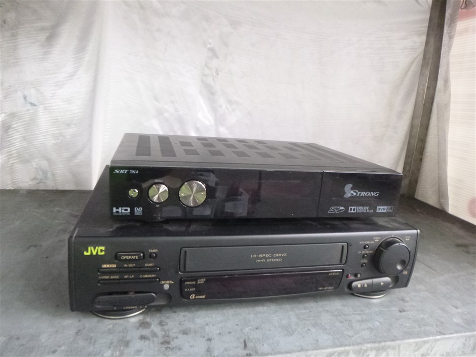 Qty 2 x Assorted Blu-Ray Player and Video Cassette Recorder Auction ...