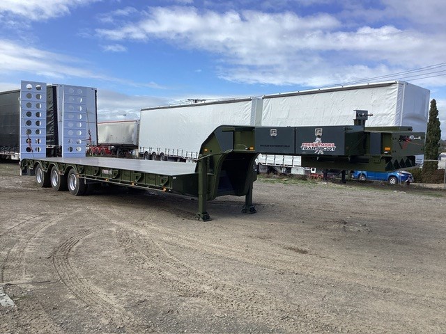 2023 Liberty Freighters ST3 Triaxle Low Loader With Out Riggers Trailer ...