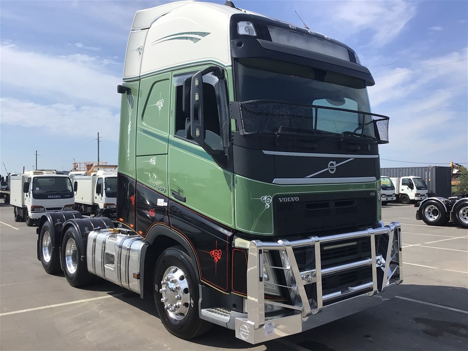No Reserve 2015 Volvo FH Globetrotter 6 x 4 Prime Movers
