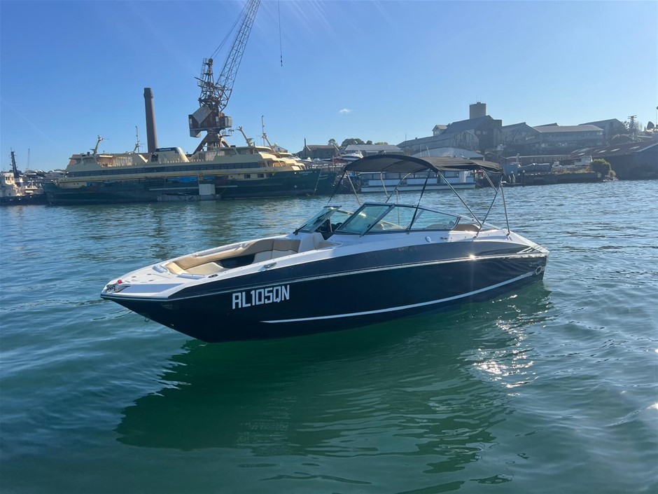 2008 REGAL 2520 FASDECK