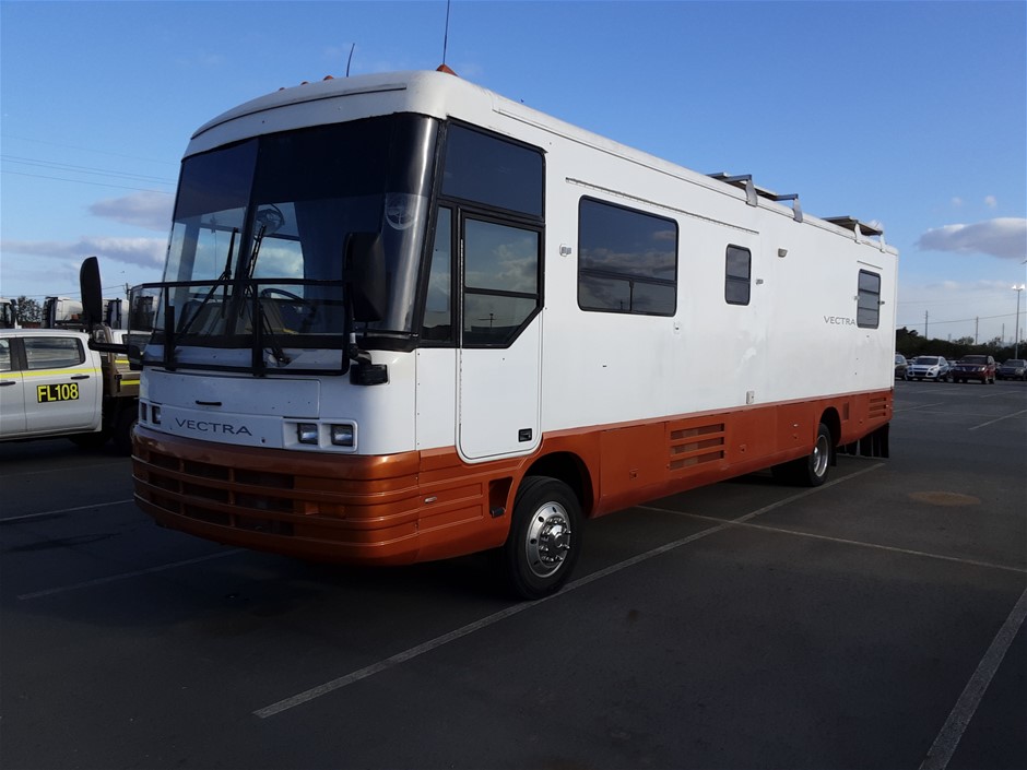 1995 WINNEBAGO VECTRA MOTORHOME