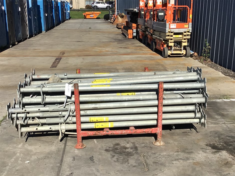 Qty 40 x Galvanised Formwork Adjustable Prop No.2 Rods Auction (0001 ...