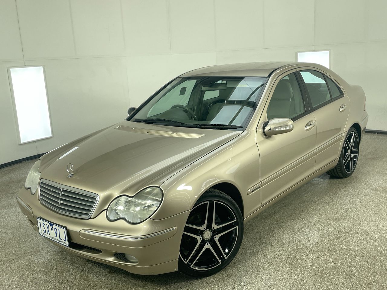 2002 Mercedes Benz C200 Kompressor Classic W203 Automatic Sedan