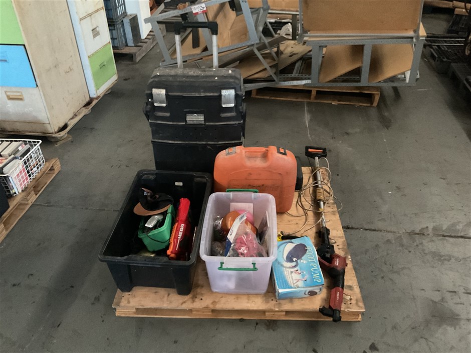 Unreserved Warehouse Clearance