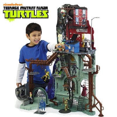 Teenage Mutant Ninja Turtles Sewer Lair 