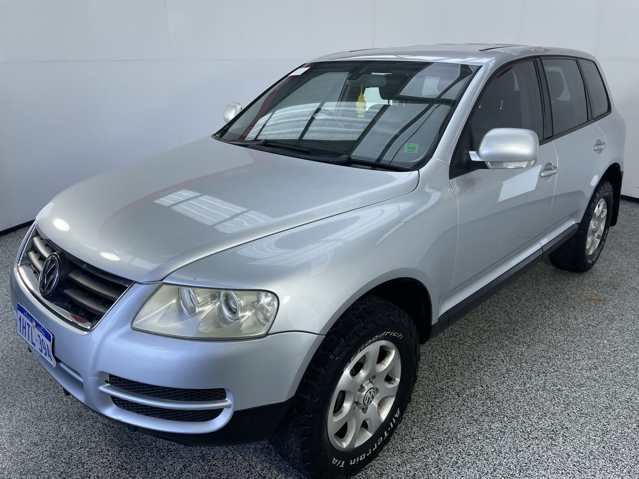 2005 Volkswagen Touareg V6 Luxury 7L Automatic Wagon