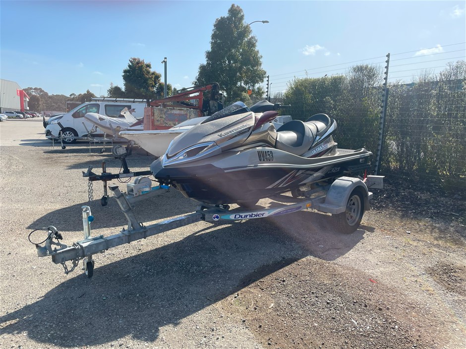 KAWASAKI ULTRA 300 SUPERCHARGED 1X JETSKI- NO RESERVE 