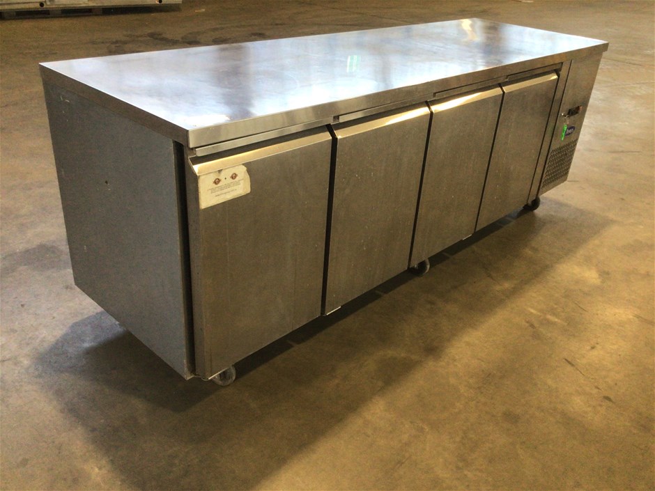 UNRESERVED - Catering & Warehouse Clearnce