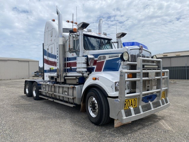 Unreserved Kenworth T909s K200, K104B & Volvo FH16