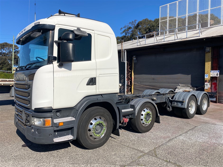 UNRESERVED Trucks and Trailers