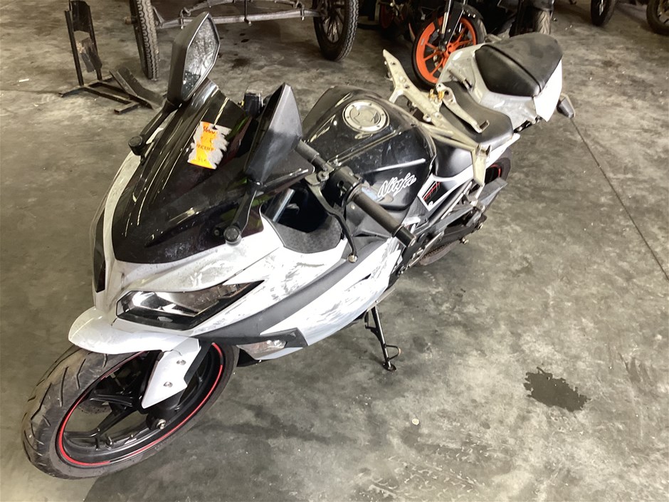 2013 Kawasaki EX300A Motorcycle