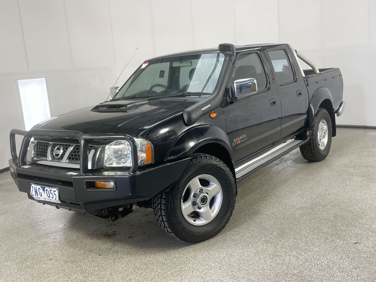 2012 Nissan Navara 4X4 ST-R D22 Turbo Diesel Manual Dual Cab