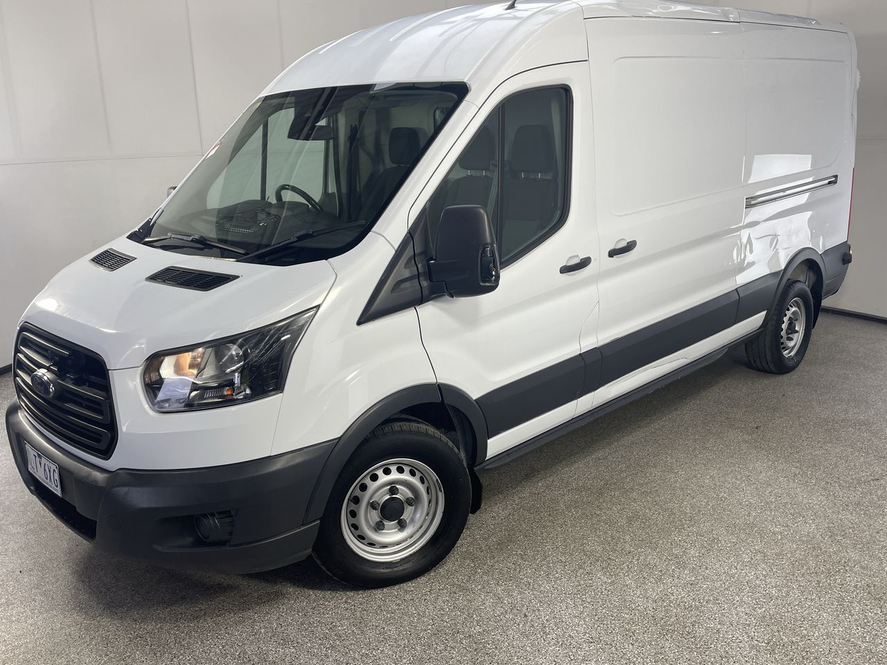 2017 Ford Transit 350l Lwb Mid Roof Vo Turbo Diesel Automatic Van Auction 0001 21037972 8933