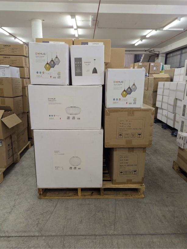 Pallet of Mixed Lighting - Pendants, LED Lighting and more Auction ...